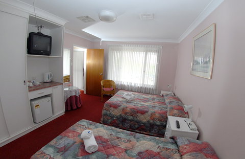 Blue And White Lodge - Accommodation Resorts 2