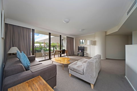 BreakFree Capital Tower - Accommodation Resorts 2