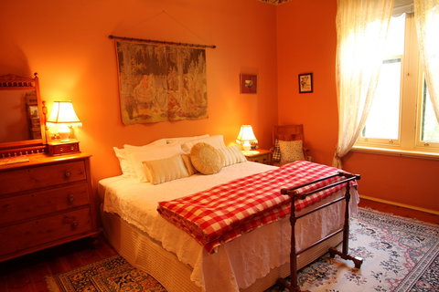 Buxton Manor - Garden And Loft Apartment - Accommodation Resorts 1