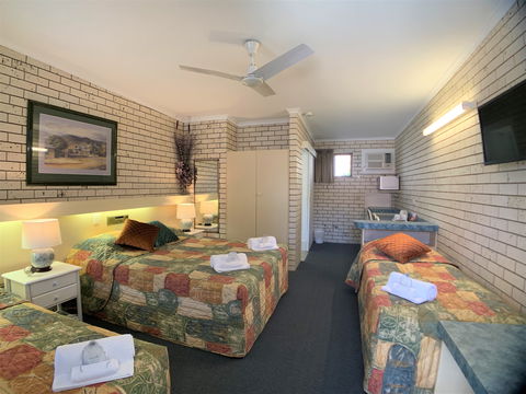 Cara Motel - Accommodation Resorts 1