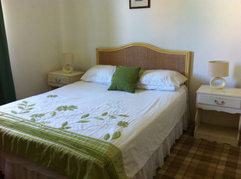 Carinya Cottage Holiday House - Accommodation Resorts 1