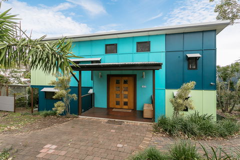 Colours Of Cylinder - Accommodation Resorts 1