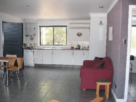 Wrens On Glenelg - Accommodation Resorts 4