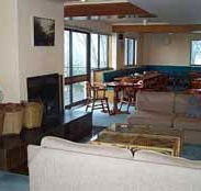 Trackers Mountain Lodge - Accommodation Resorts