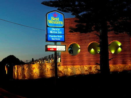 Drouin VIC Accommodation Resorts