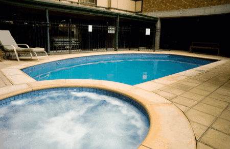 The Windsor Apartments - Accommodation Resorts 5