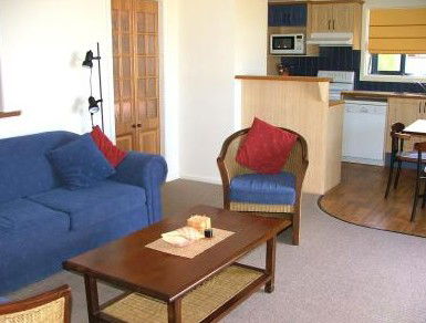 Club Yamba Luxury Villas - Accommodation Resorts 3