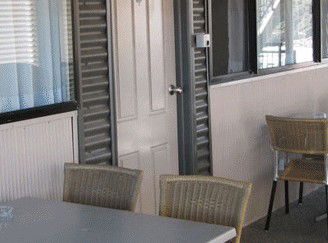 Surf Motel - Accommodation Resorts 1