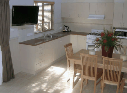 Lakesea Caravan Park - Accommodation Resorts