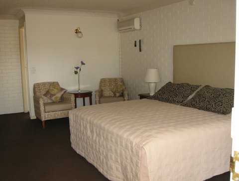 Country Comfort Tumut Valley Motel - Accommodation Resorts 1