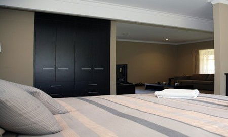 Old Reynella SA Accommodation Resorts