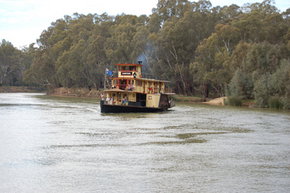 Emmylou Paddle Steamer - Accommodation Resorts 1