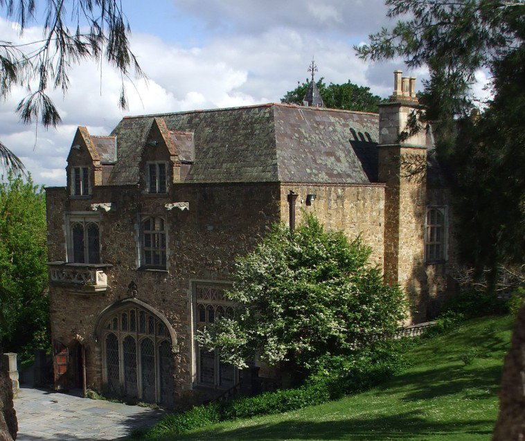  Accommodation Resorts