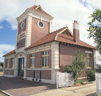 Merredin Town Hall - Accommodation Resorts