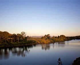Lake Wivenhoe - Accommodation Resorts 0