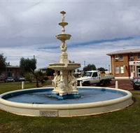 Cunnamulla War Memorial Fountain - Accommodation Resorts