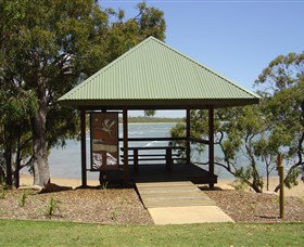 Canoe Point Beach And Parklands - Accommodation Resorts 2