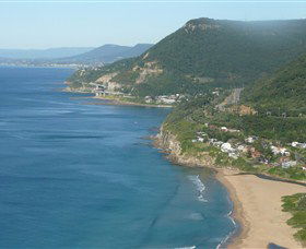 Bailey's Sydney - Tours For People Who Don't Like Tours - Accommodation Resorts 0