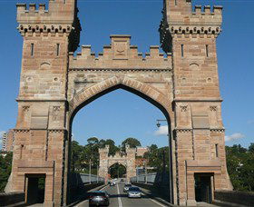 Bailey's Sydney - Tours For People Who Don't Like Tours - Accommodation Resorts 6
