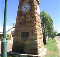 Major Mitchell Memorial - Accommodation Resorts