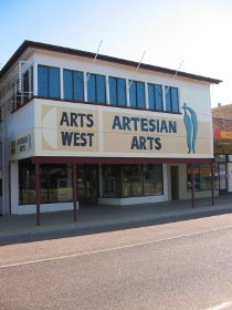 Artesian Arts And Arts West - Accommodation Resorts 3