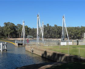 Lock 10 And Weir - Accommodation Resorts 3
