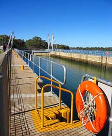 Lock 10 And Weir - Accommodation Resorts 1