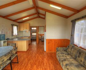 Inland Waters Holiday Parks Lake Burrendong - Accommodation Resorts 6