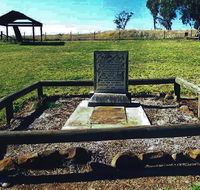 Yuranighs Aboriginal Grave Historic Site - Accommodation Resorts