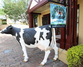 Hunter Valley Gardens Shopping Village - Accommodation Resorts 5