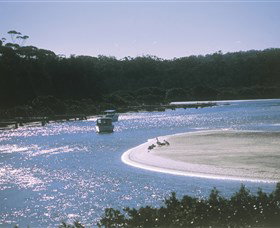 Tomakin NSW Accommodation Resorts