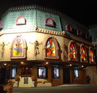 Draculas Cabaret Restaurant - Accommodation Resorts