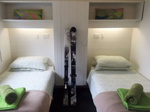 Elk At Falls - Accommodation Resorts 0