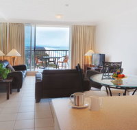 Golden Sands On Main Beach - Accommodation Resorts