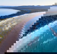 Maria Island Cruise  Walk. Renowned day tour with drinks and guided walk - Accommodation Resorts