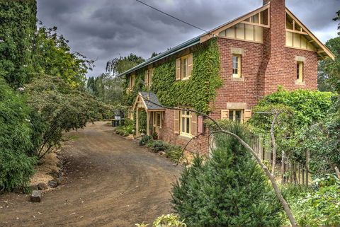 Small-Group Tour From Hobart: Mt Wellington, Bonorong Wildlife Park And Richmond - Accommodation Resorts 13