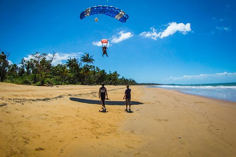 Beach Skydive From Up To 15000ft Over Mission Beach - Accommodation Resorts 0