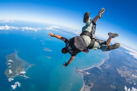 Beach Skydive From Up To 15000ft Over Mission Beach - Accommodation Resorts 1