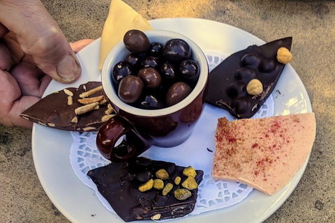 Queensland Food Tour: Farm-to-Table Indulgence - Accommodation Resorts 4