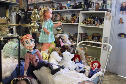 Gerogery Doll Museum - Accommodation Resorts 2