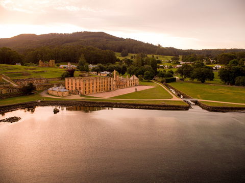 Hobart And South - Accommodation Resorts 1