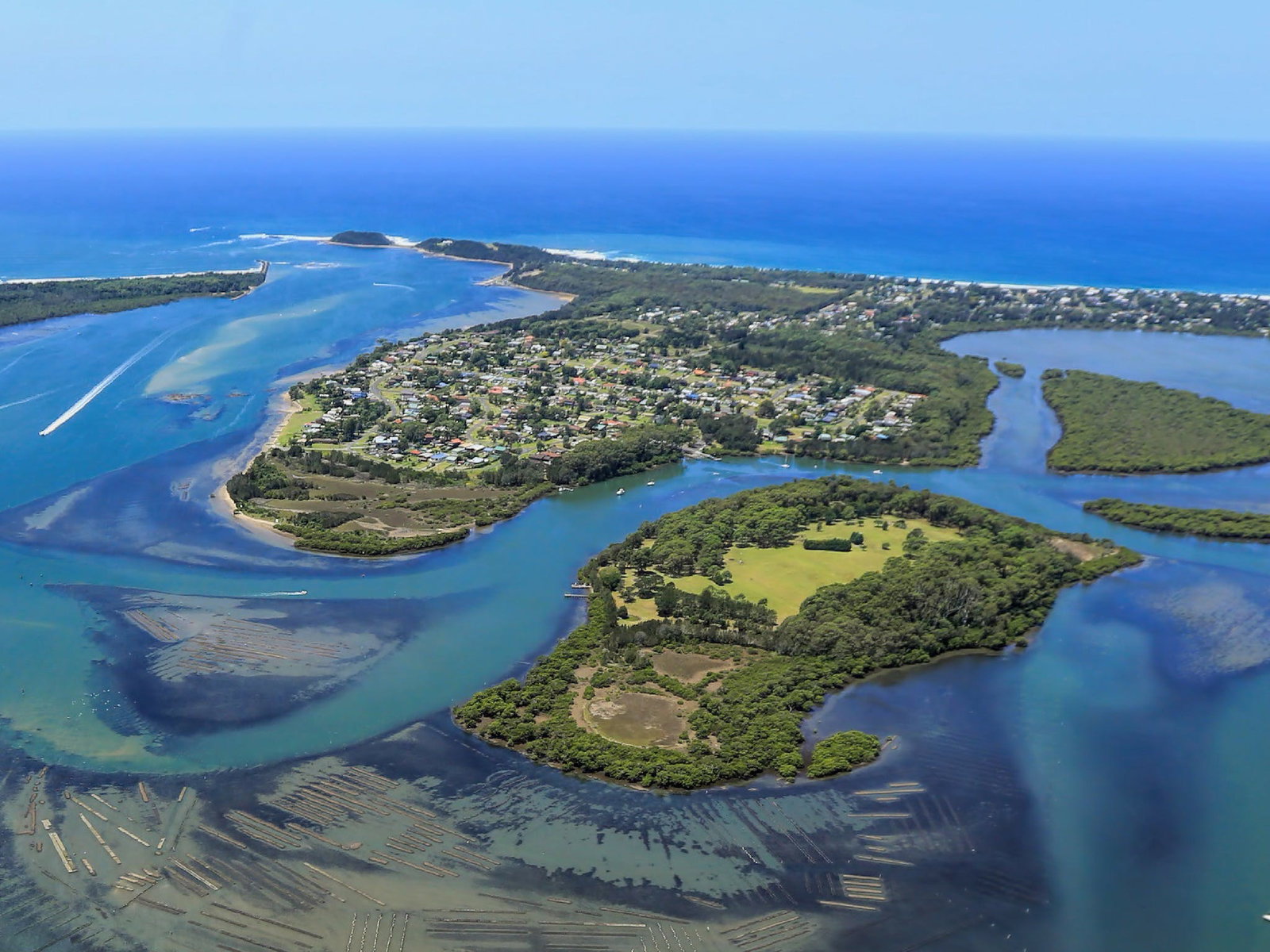Orient Point NSW Accommodation Resorts