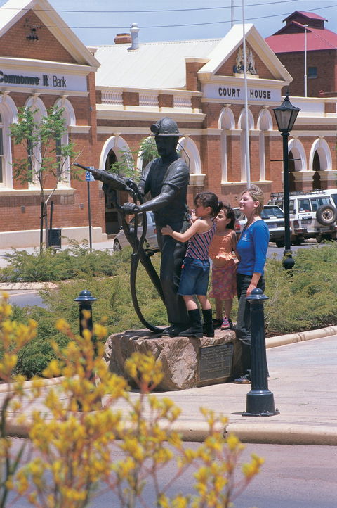Miners Monument - Accommodation Resorts 2