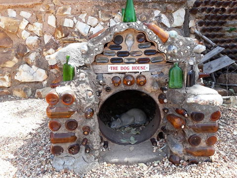 Bottle House And Mining Museum - Accommodation Resorts 2