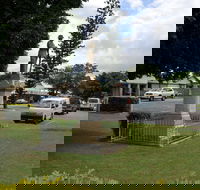 Miriam Vale War Memorial - Accommodation Resorts