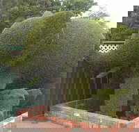 Railton Town of Topiary - Accommodation Resorts