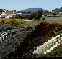 Waratah Falls - Accommodation Resorts