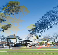 Eddie Santaguiliana Way - Accommodation Resorts
