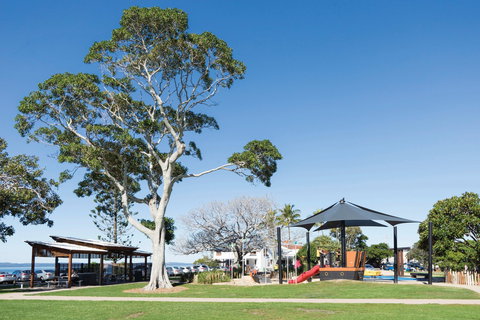 Eddie Santaguiliana Way - Accommodation Resorts 0