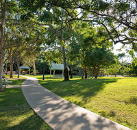 Millennium Esplanade and Tannum Sands Beach - Accommodation Resorts